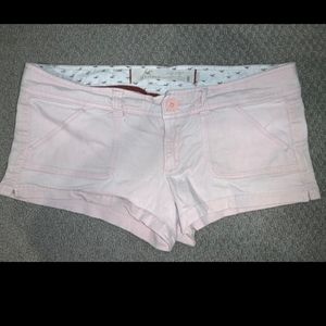 I AM LOOKING FOR THESE IN SIZE 9 LIGHT PALE PINK